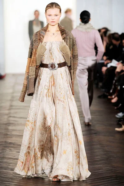 Look 24